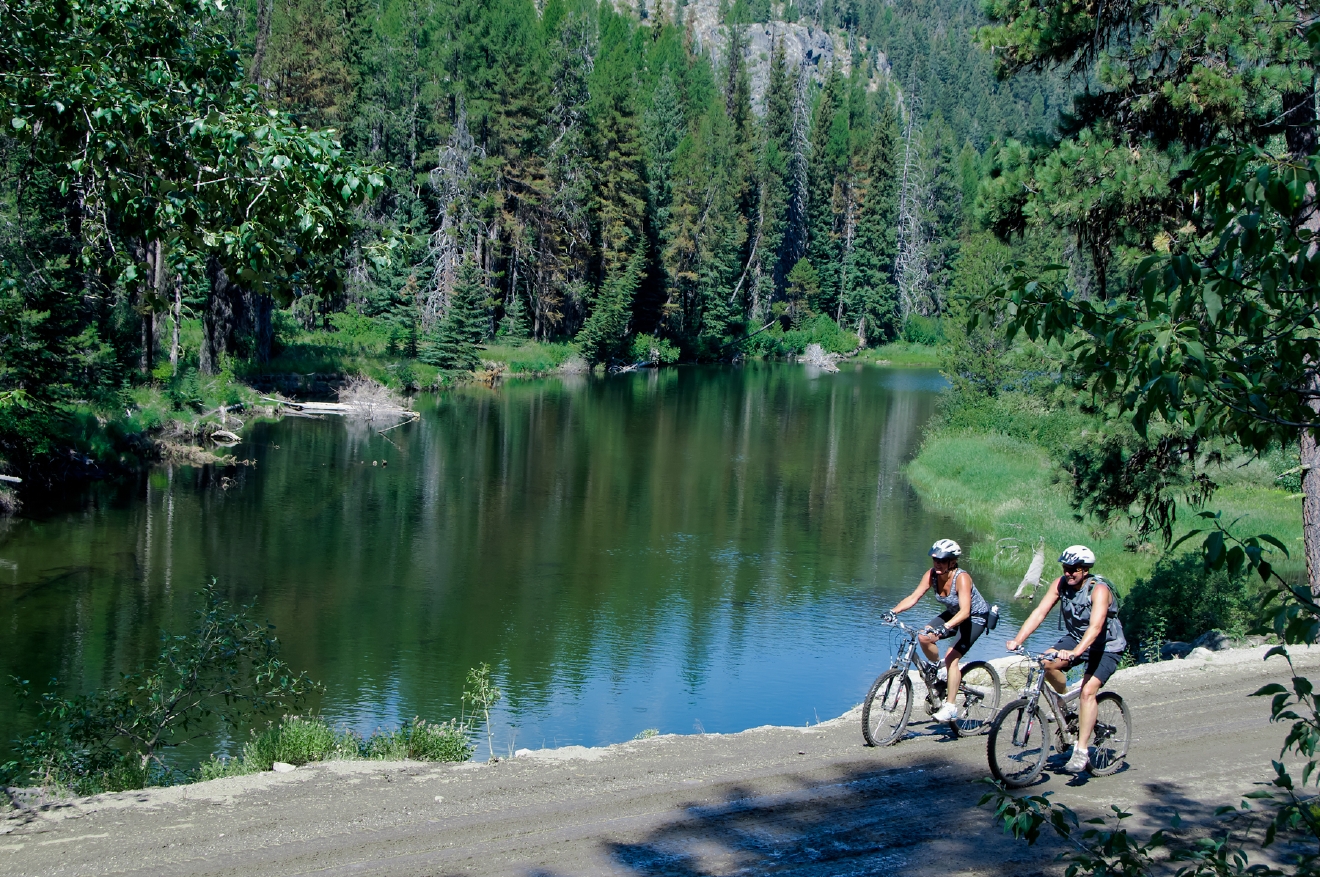 Photos 5.95 million McCall log cabin dazzles on Payette Lake KBOI