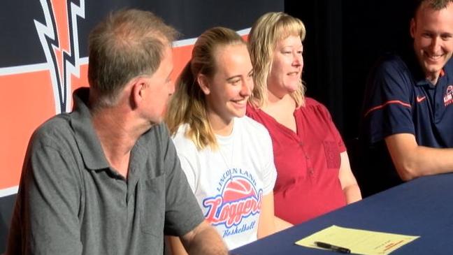 NLI Day: Katie Rhodes, Kelly Sirtak, Logyn Little