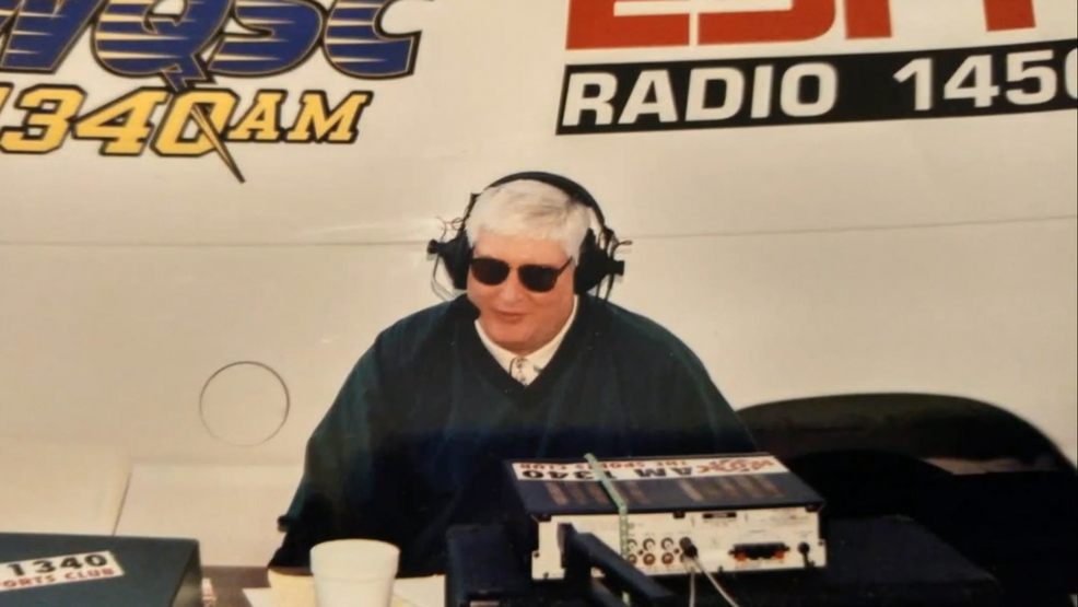 Fans celebrate 25 years on air for local sports radio host Bobby Hartin