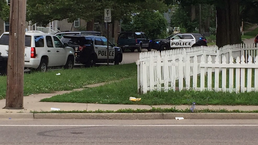 Multiple homes struck by gunfire, no injures in early morning shooting