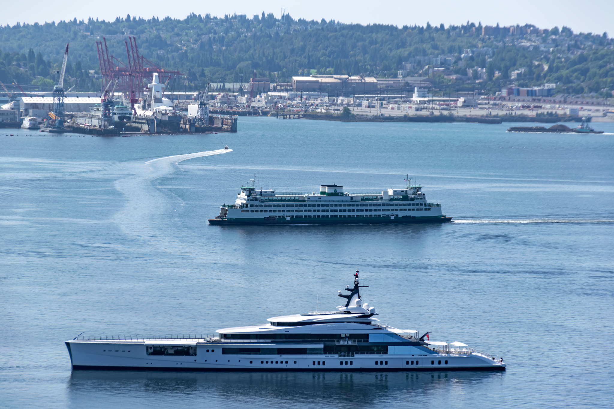 Photos Dallas Cowboy owner's 250 million megayacht docks in Seattle
