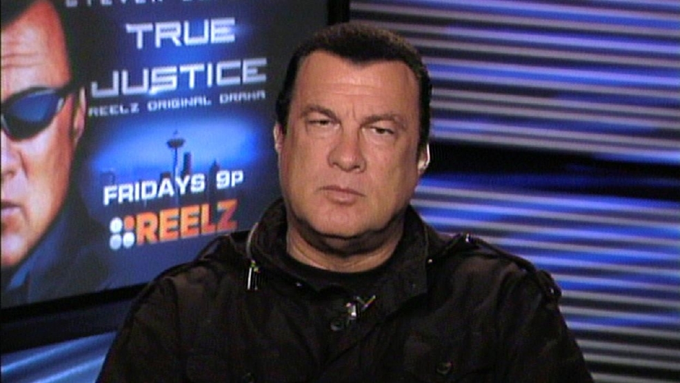 032712StevenSeagal.jpg