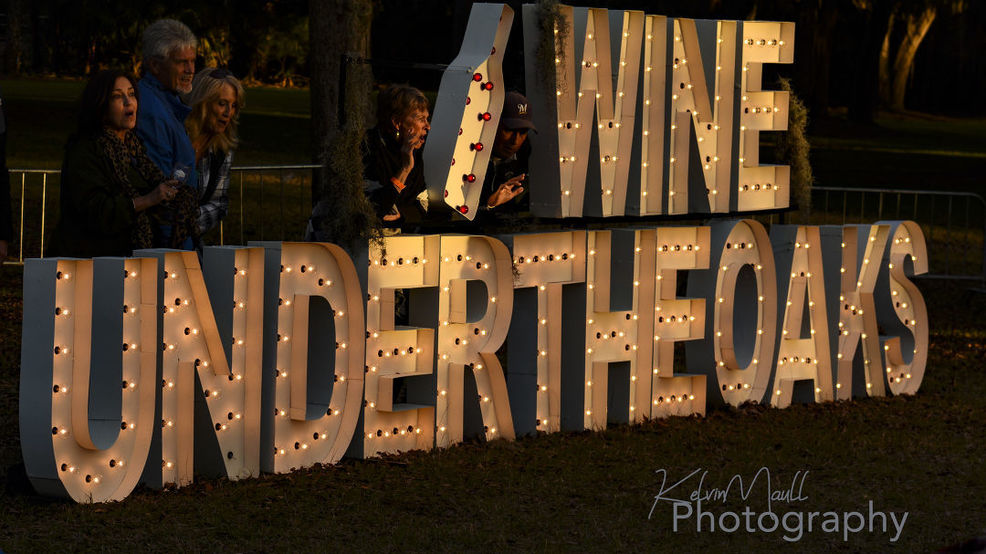 Photo of the Day Wine Under The Oaks WCIV