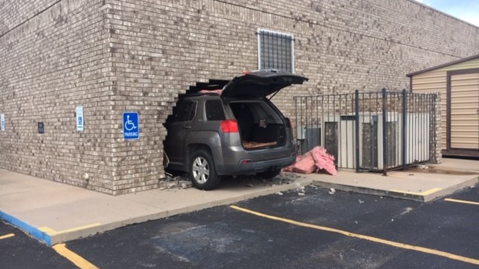 SUV runs into VFW Post in Abilene KTXS