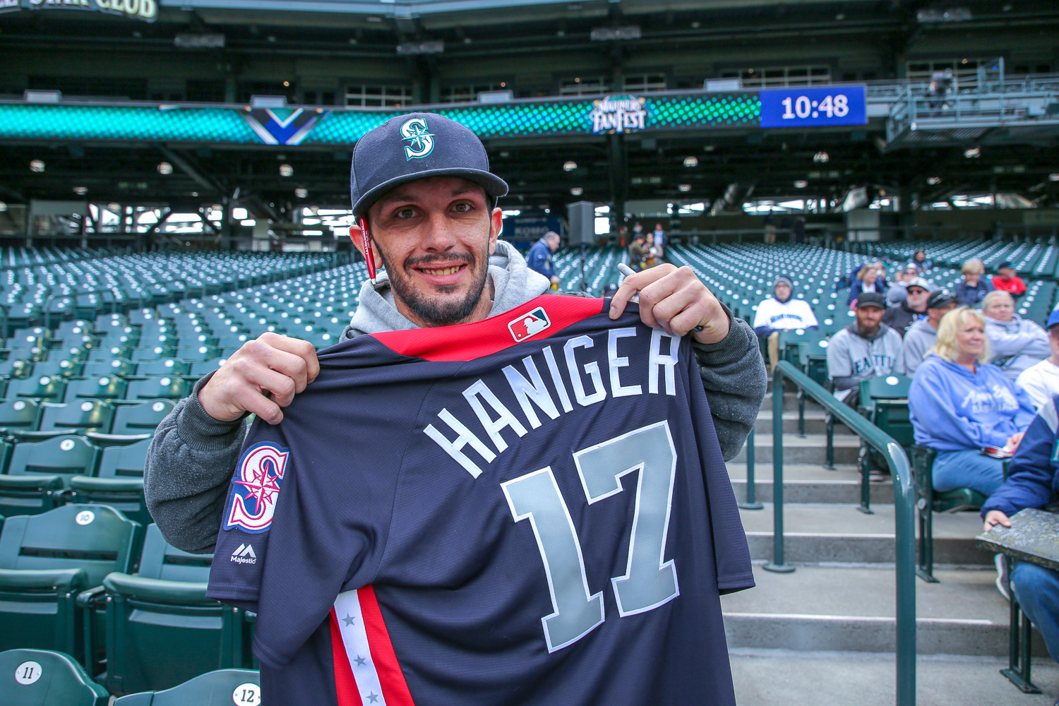 Photos It was a beautiful day for the 2019 Mariners FanFest Seattle