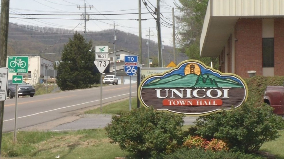 Unicoi opens farmers' market after month delay WCYB