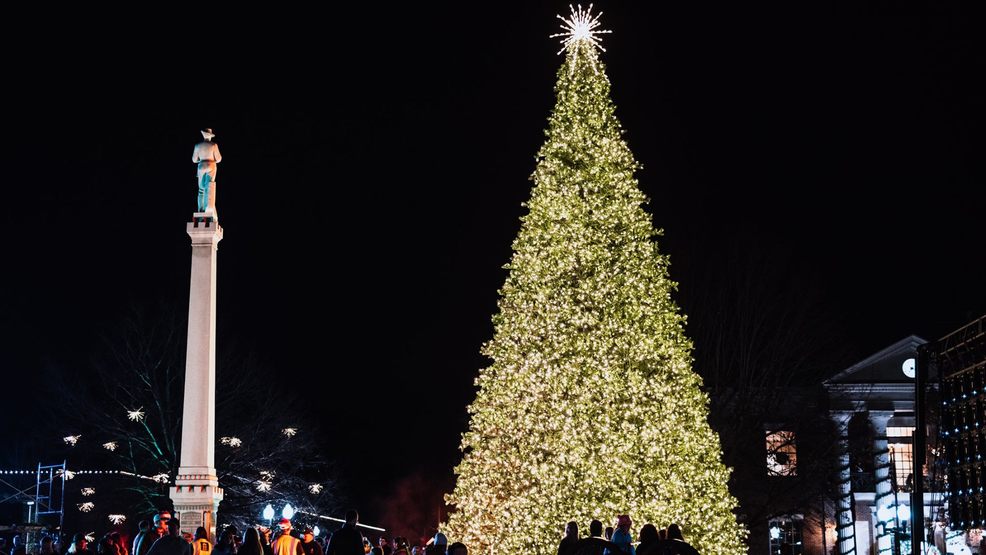 Franklin Christmas tree in historic square damaged by vandal, police