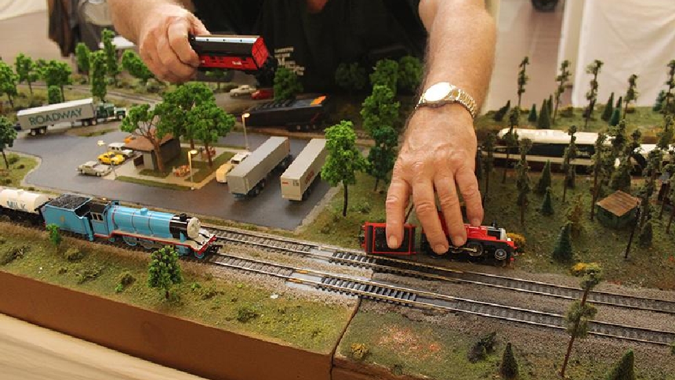 Model Railroad Show at Valley River Center through Sunday KVAL