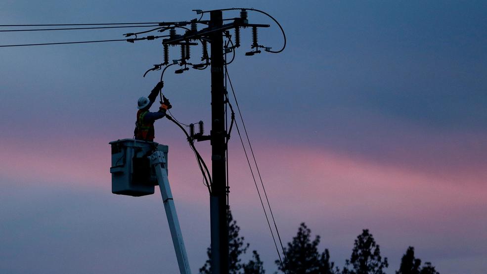 Fire threat brings 2nd day of power cuts in California KMPH